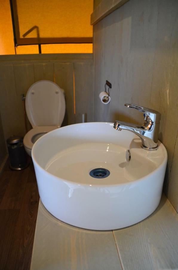 Jachthaven Nieuwboer Hotel Bunschoten Bagian luar foto